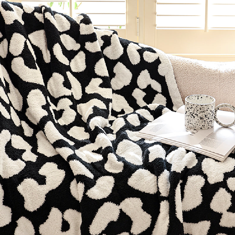 3color dalmatian pattern blanket
