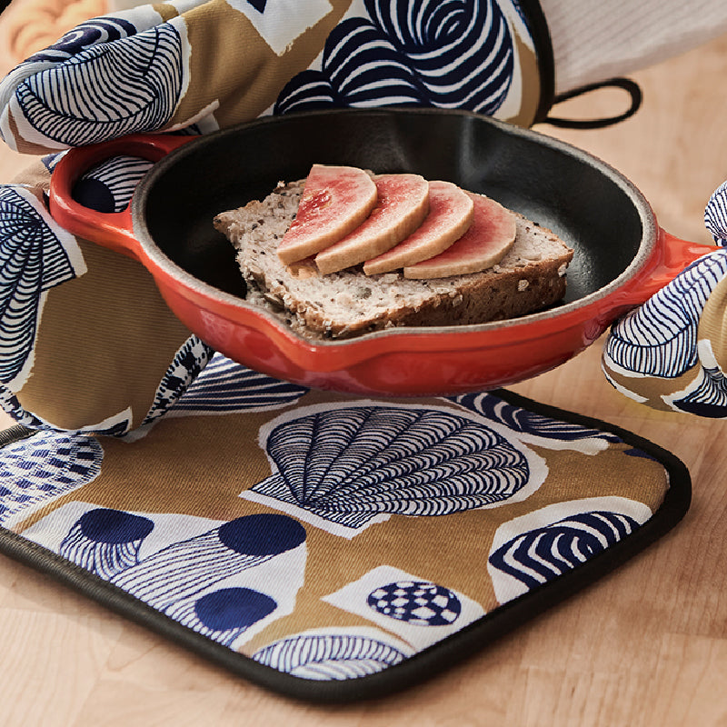 casual pattern kitchen mitten