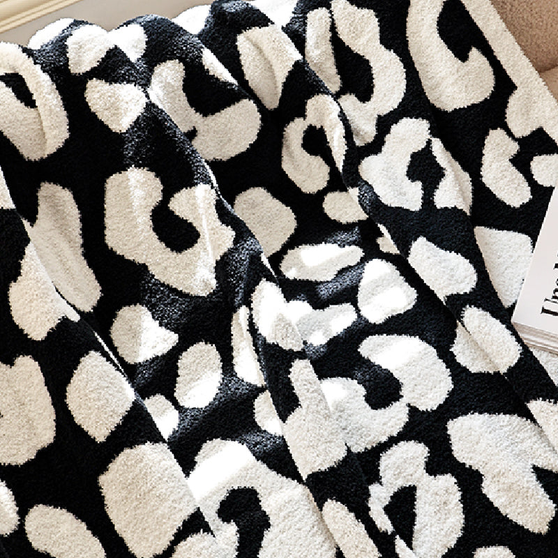 3color dalmatian pattern blanket