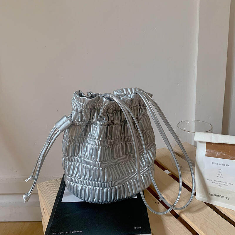 silver mode shoulder bag
