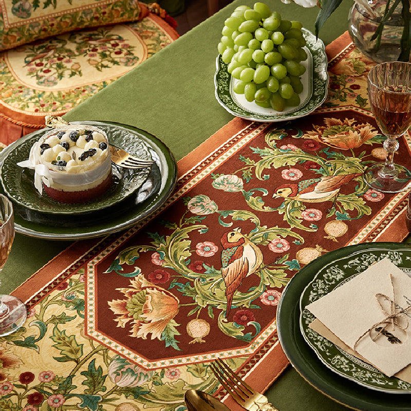 American retro elegant table runner