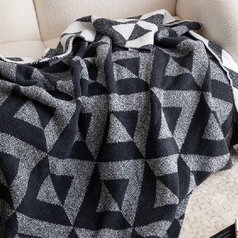 4design monotone geometric pattern blanket
