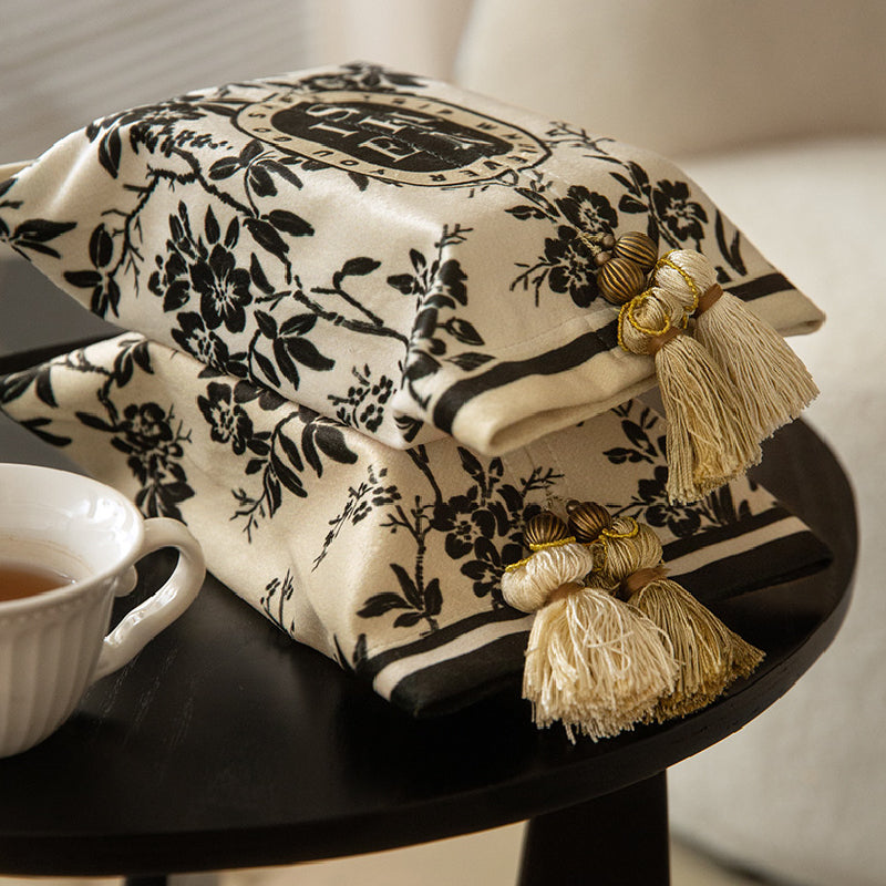 2design monotone floral tissue case