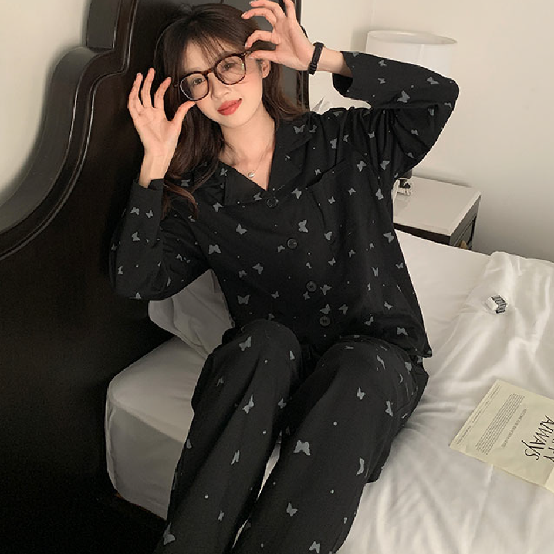 black butterfly room wear