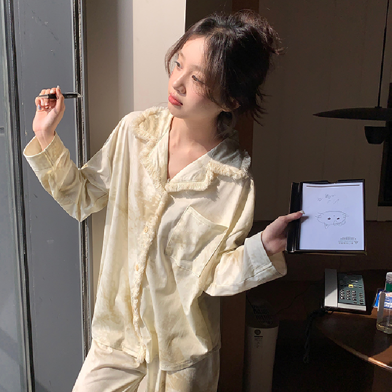 light yellow nuance room wear