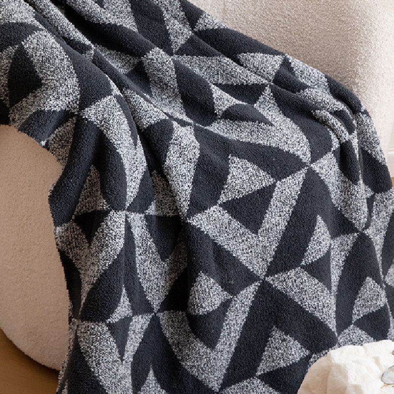 4design monotone geometric pattern blanket