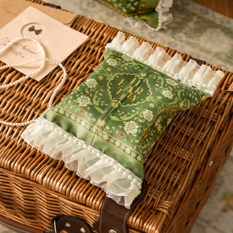 frill floral green tissue case
