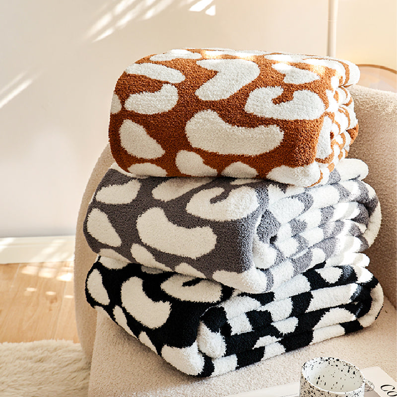 3color dalmatian pattern blanket