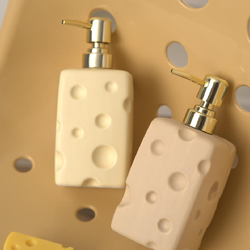5color cheese soap bottle