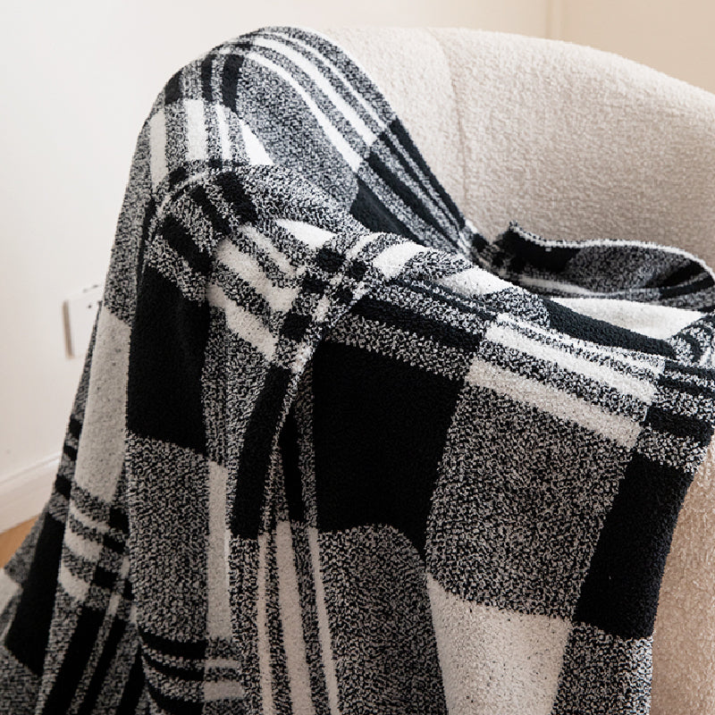 4design monotone geometric pattern blanket