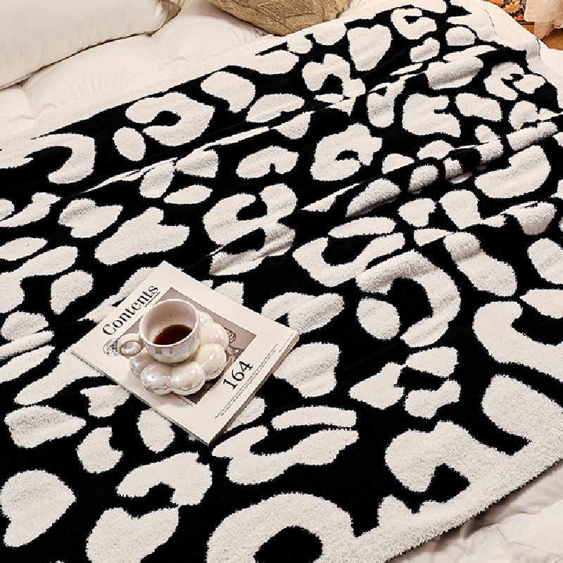 3color dalmatian pattern blanket