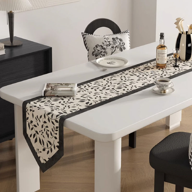 3design monochrome floral table runner