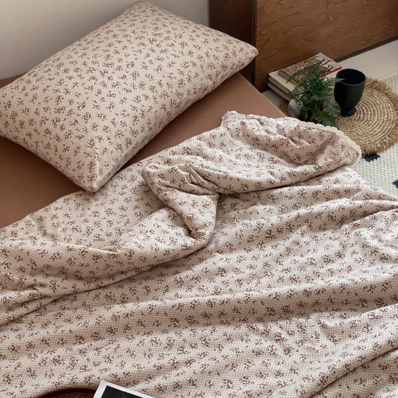 8design natural floral summer quilt