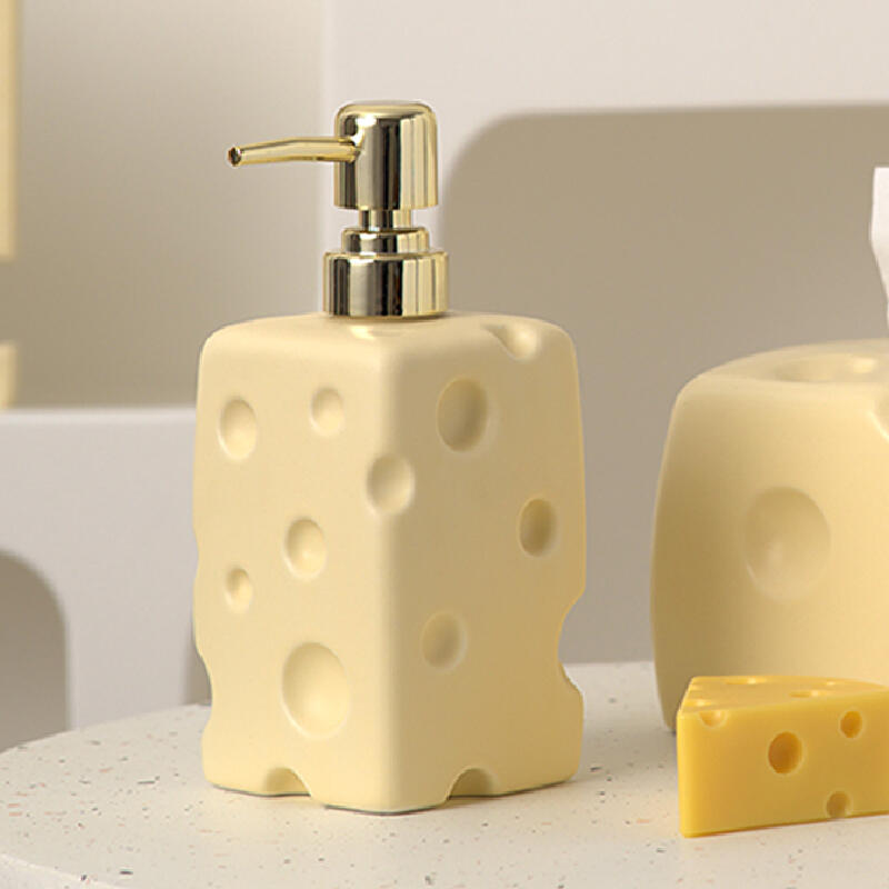 5color cheese soap bottle