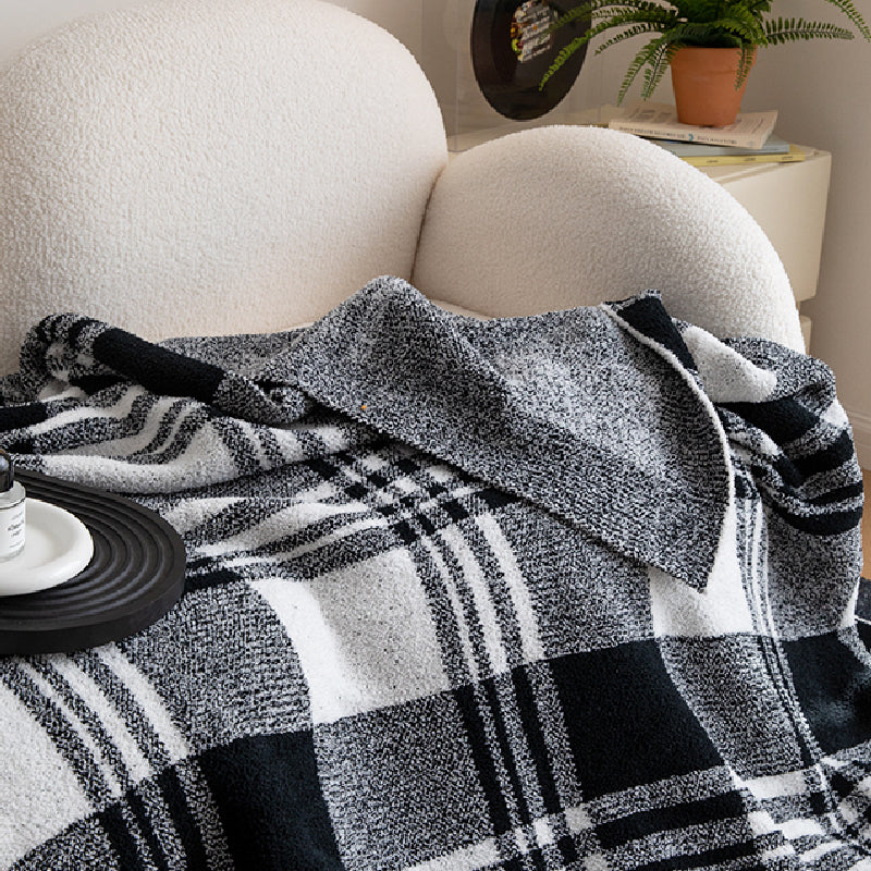 4design monotone geometric pattern blanket