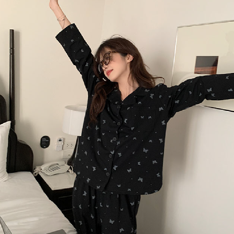 black butterfly room wear