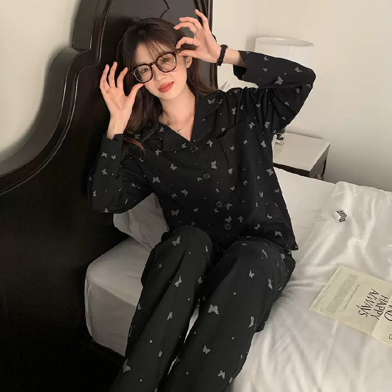 black butterfly room wear