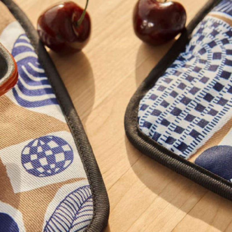 casual pattern kitchen mitten