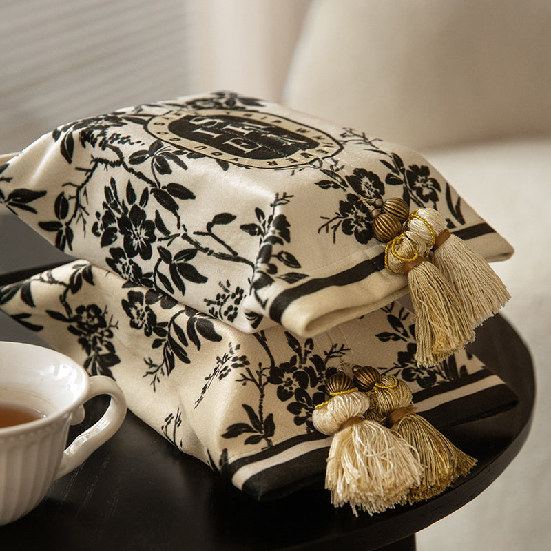 2design monotone floral tissue case