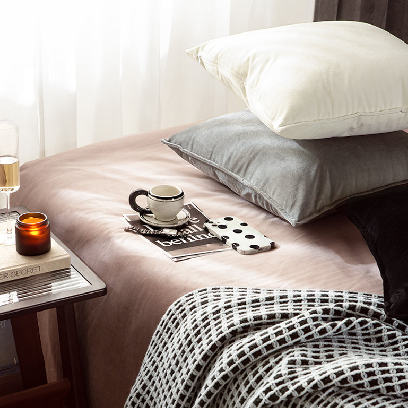 3color monotone simple cushion