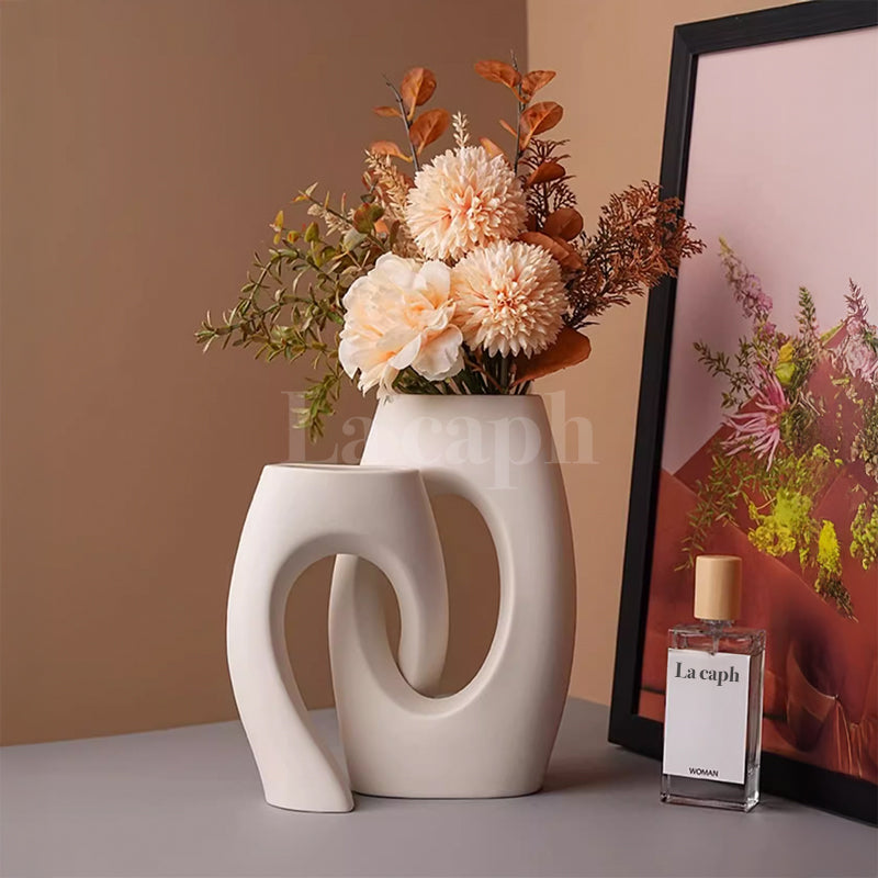 Intertwined Elegance Vase