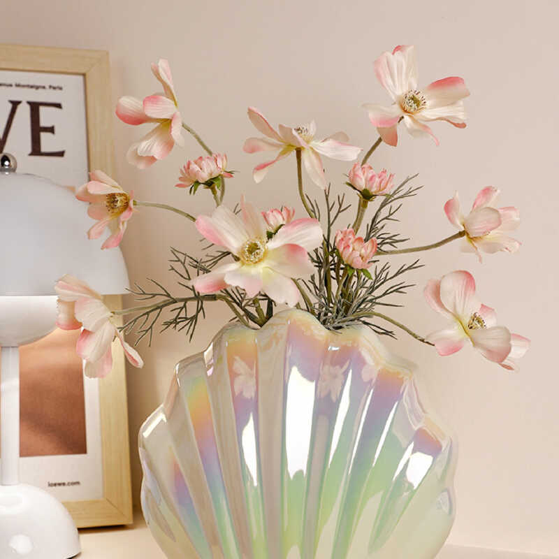 girly aurora shell vase