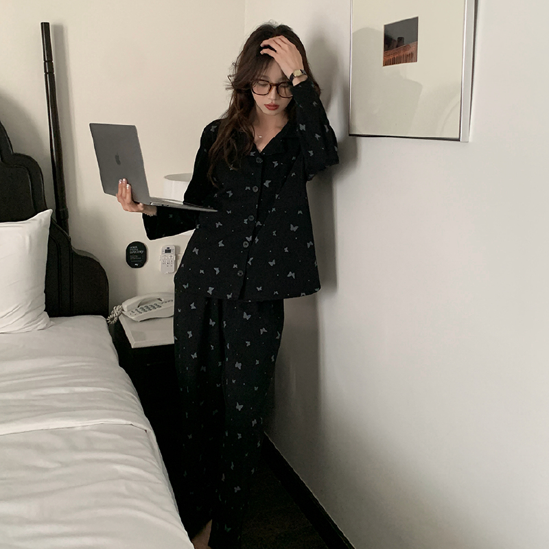 black butterfly room wear