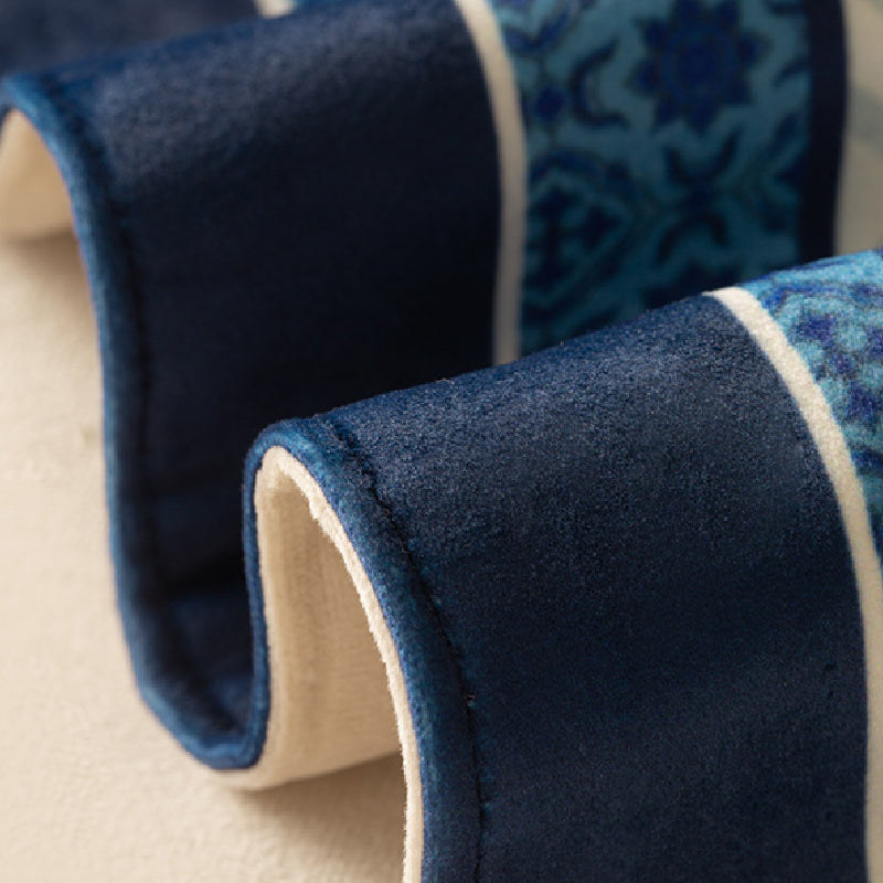 blue flower elegance table runner