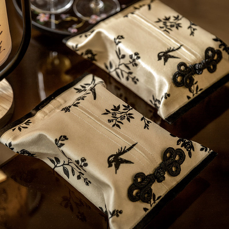 monotone simple flower tissue case