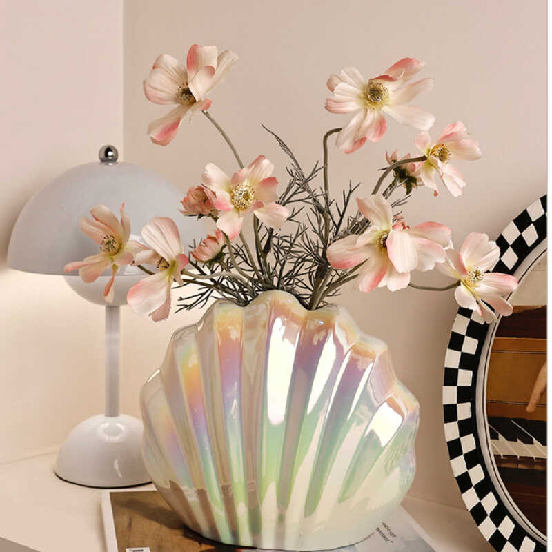 girly aurora shell vase
