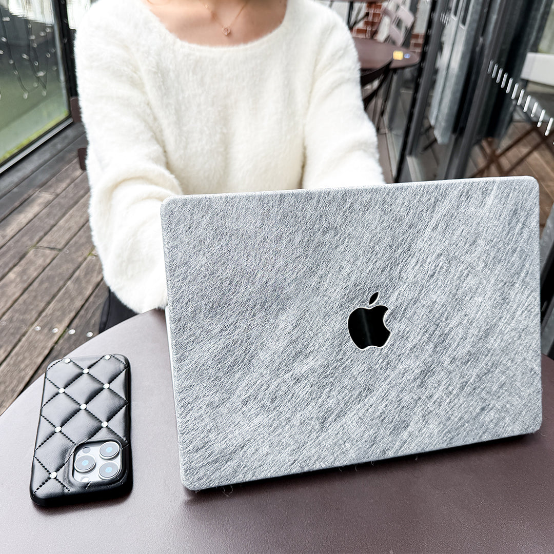 metal silver MacBook case