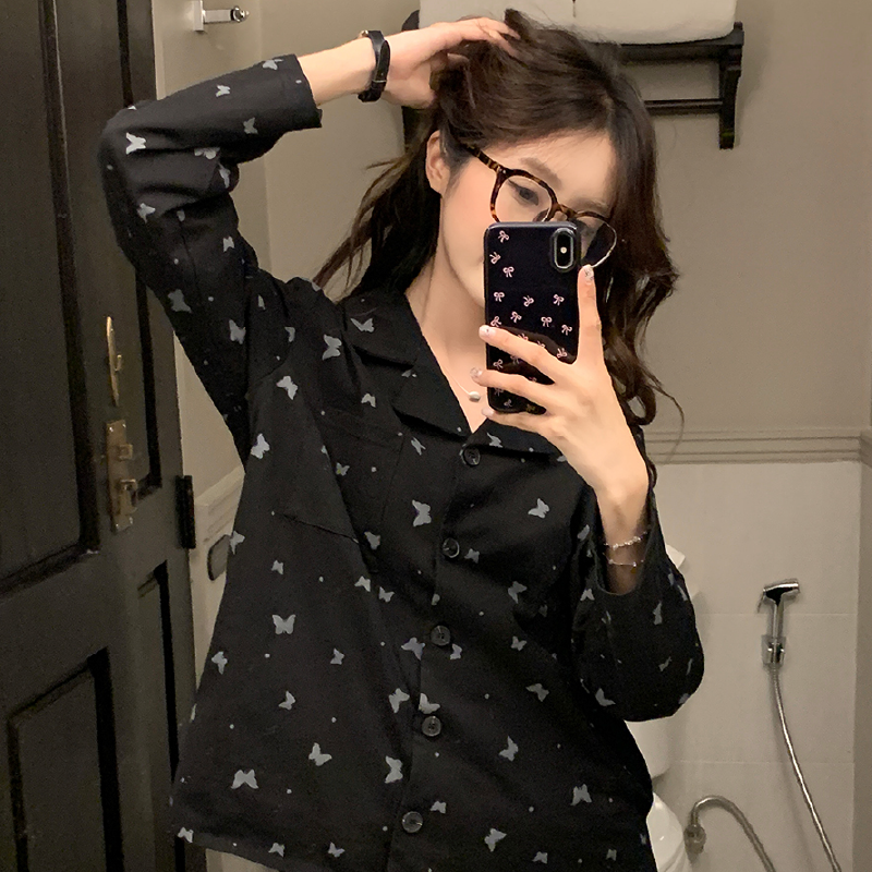 black butterfly room wear