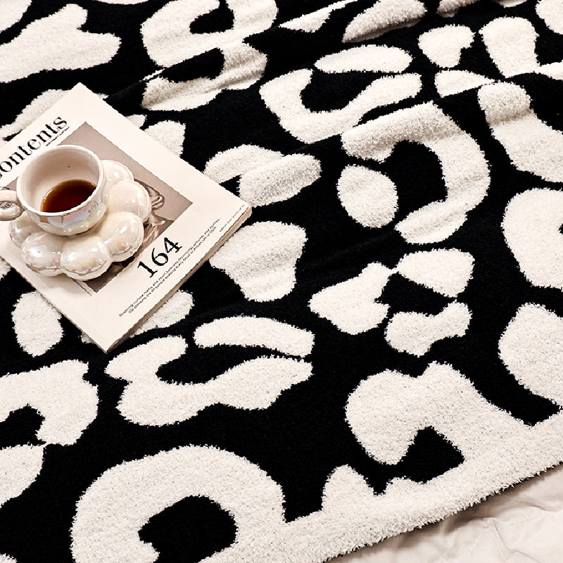 3color dalmatian pattern blanket