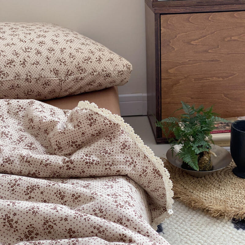 8design natural floral summer quilt