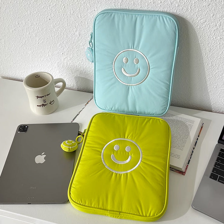 4color smile iPad case