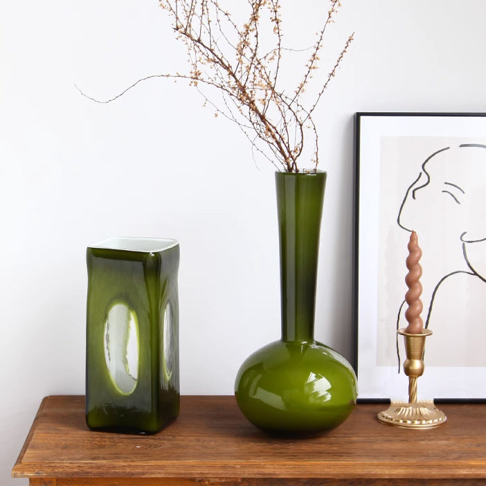 2design moss green vase