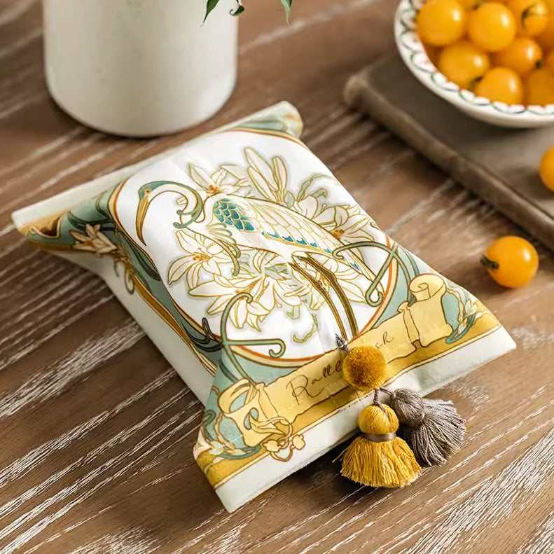 2design ethnic lily tissue case