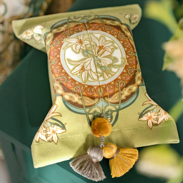 2design ethnic lily tissue case