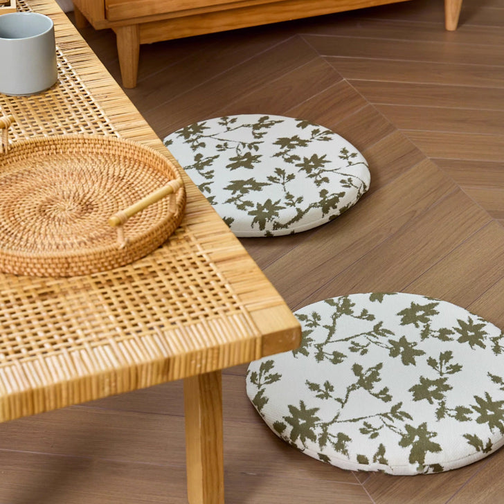 2color leaf round cushion