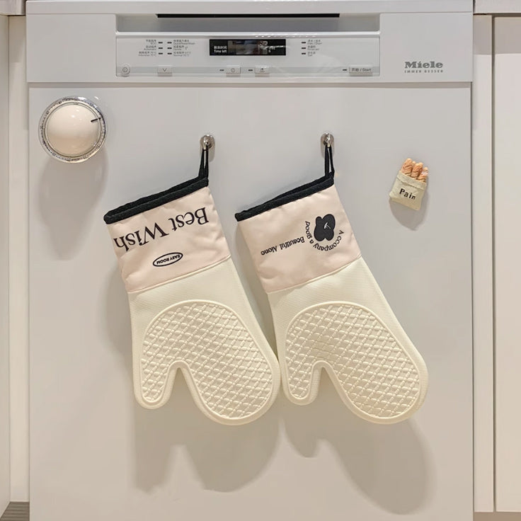 2design bicolor logo mittens