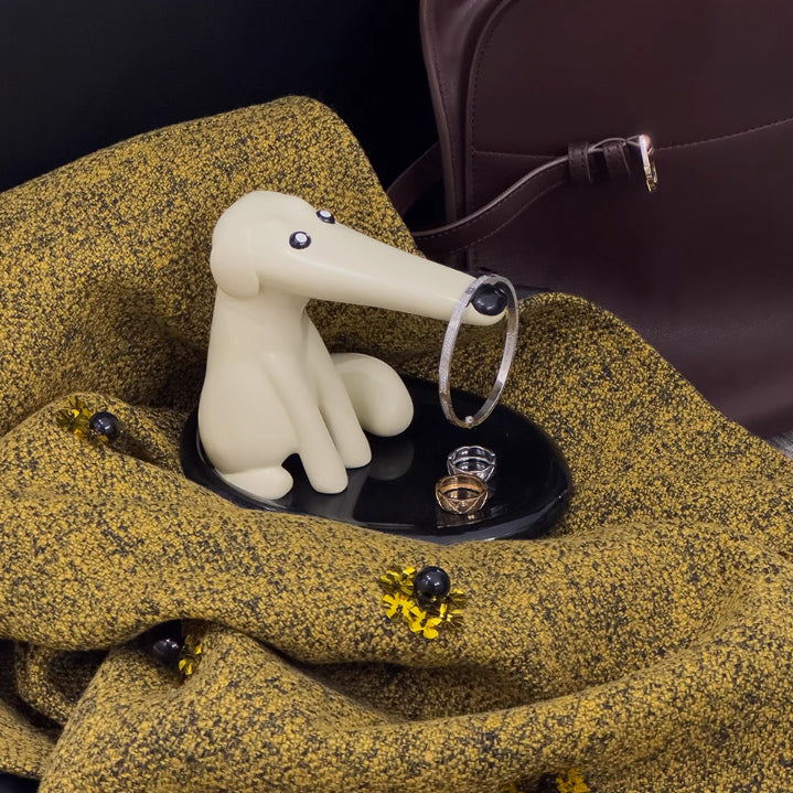 long nose dog key keeper