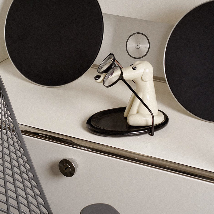 long nose dog key keeper