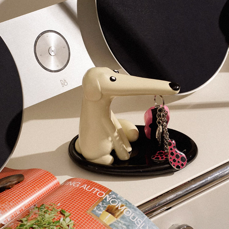 long nose dog key keeper