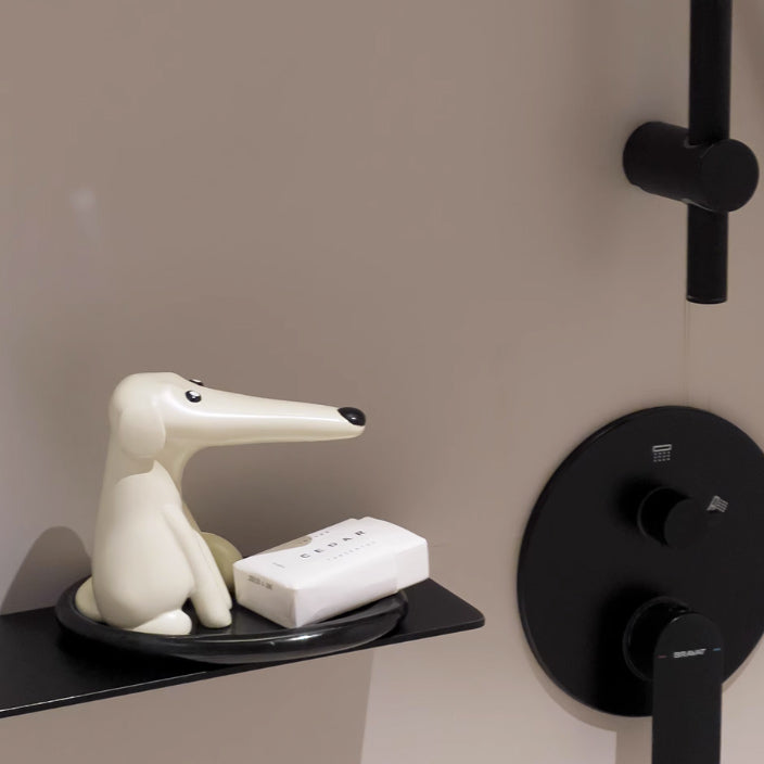 long nose dog key keeper