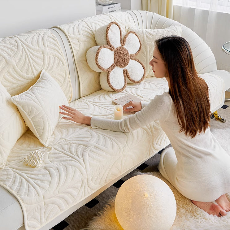 4color embossed leaf cushion