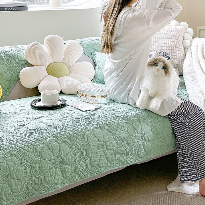 5color embossed flower cushion