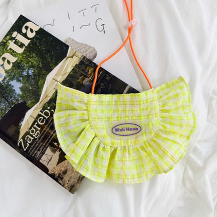 5design semicircle frill bib