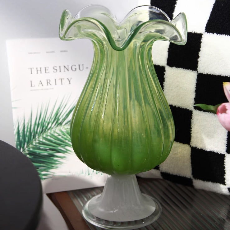 2design milky lamp vase