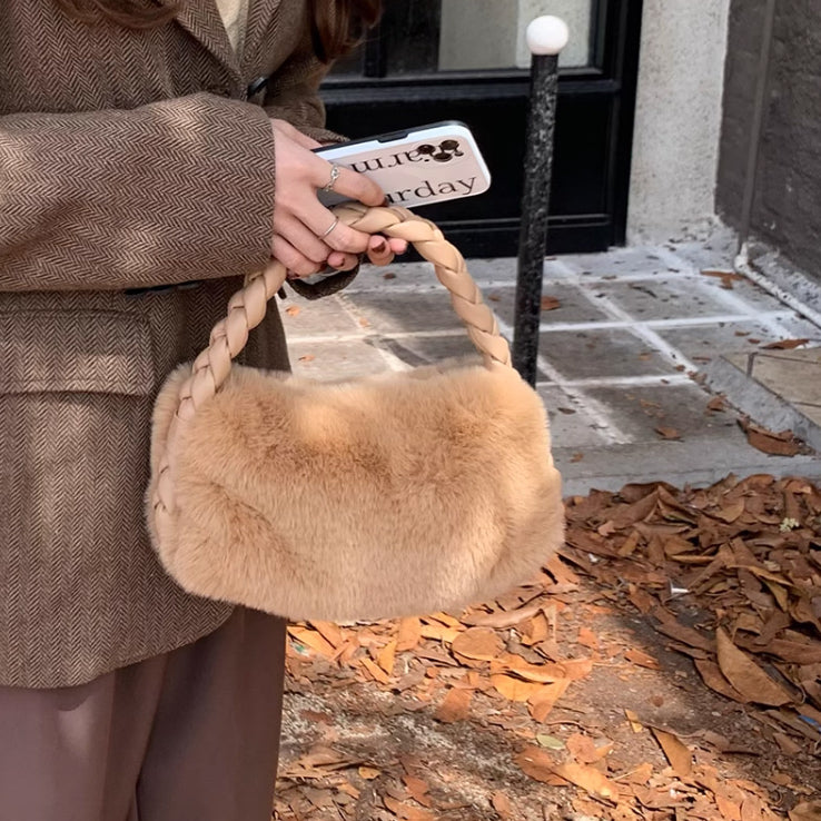 3color fur mini hand bag