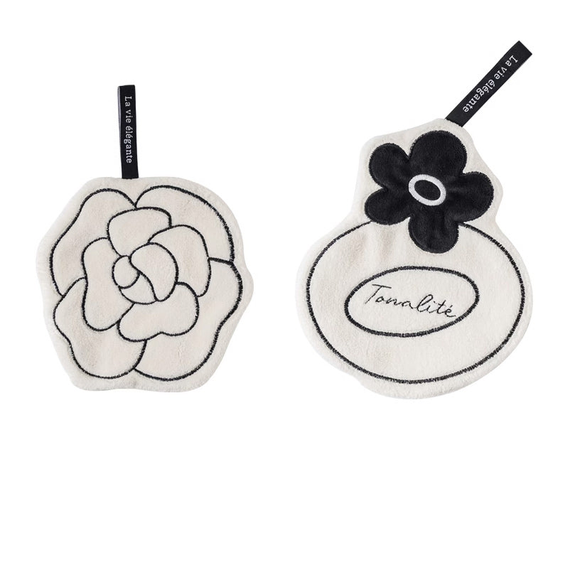 3design perfume bottle hanging towel